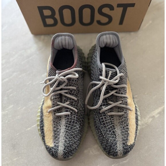 Yeezy Boost 350 V2 Ash Blue Sneakers Men’s Size 8 - Picture 1 of 10